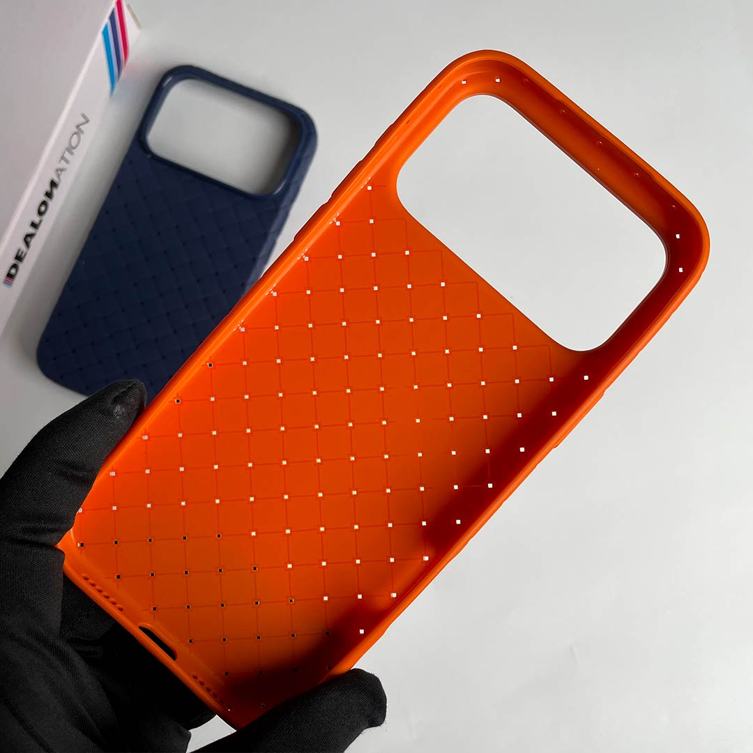 Bttega Vneta Weaving Style Case - Image 9