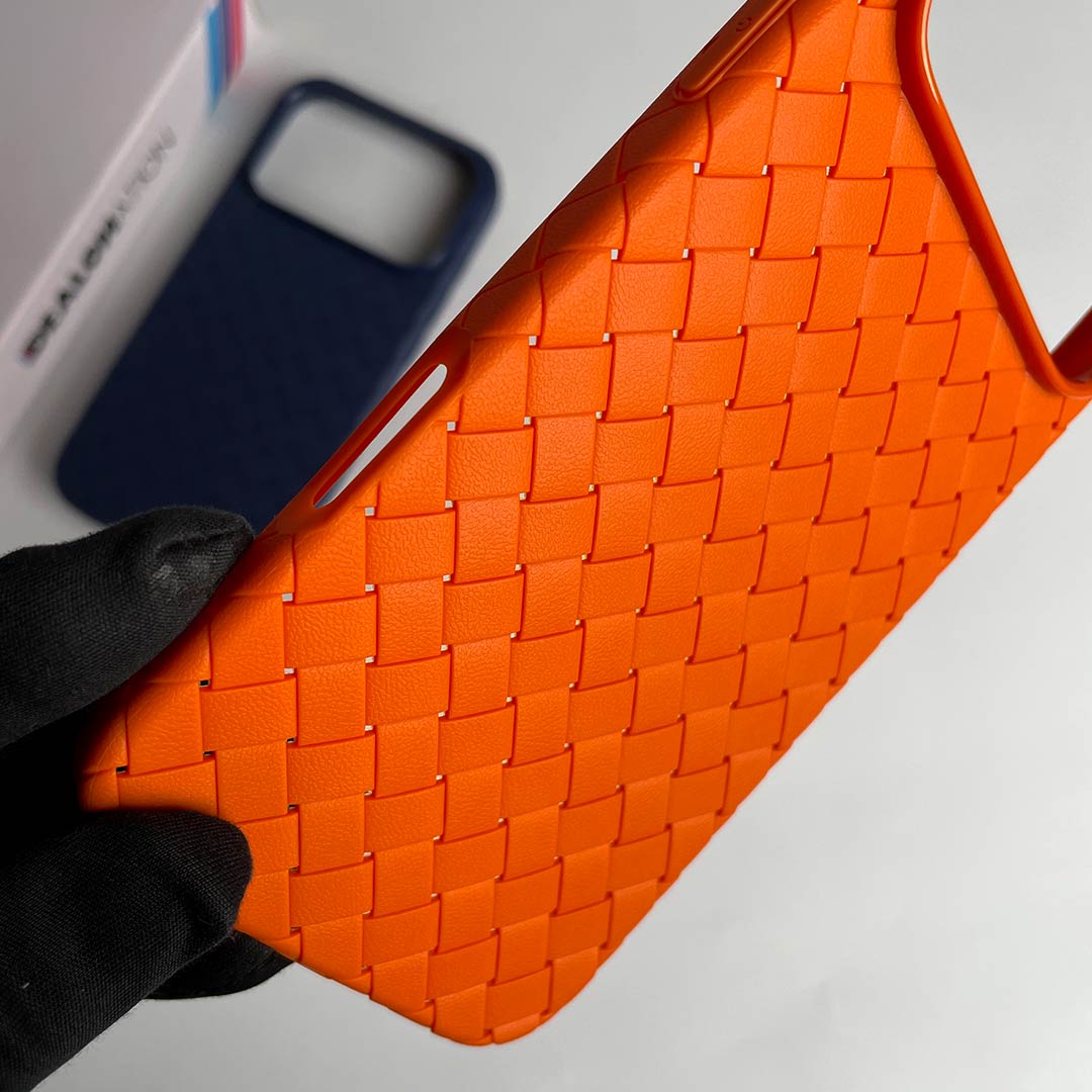 Bttega Vneta Weaving Style Case - Image 6