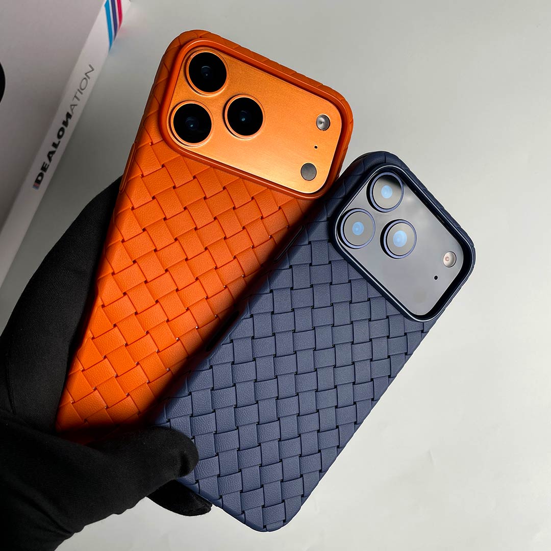 Bttega Vneta Weaving Style Case - Image 2