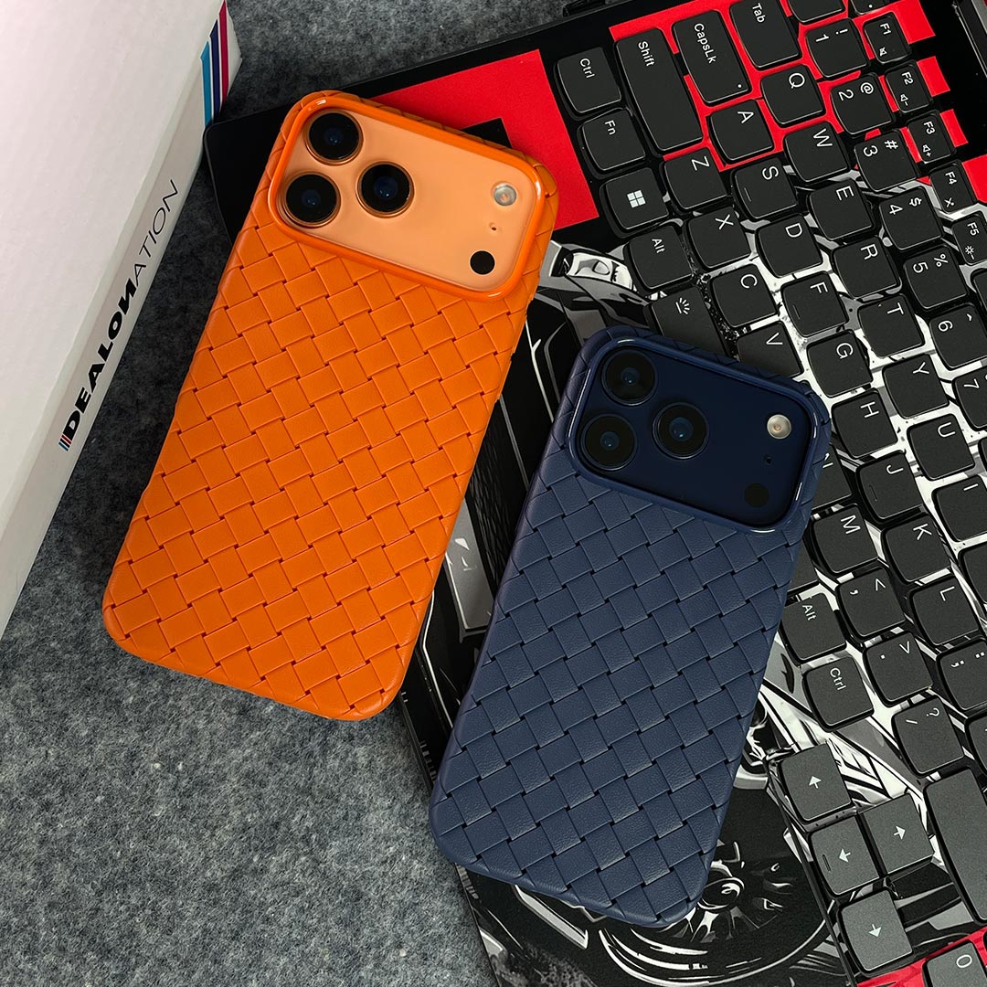 Bttega Vneta Weaving Style Case - Image 13