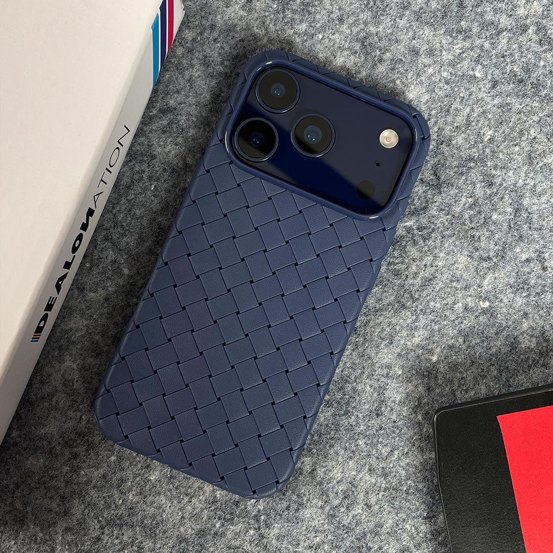 Bttega Vneta Weaving Style Case - Image 14