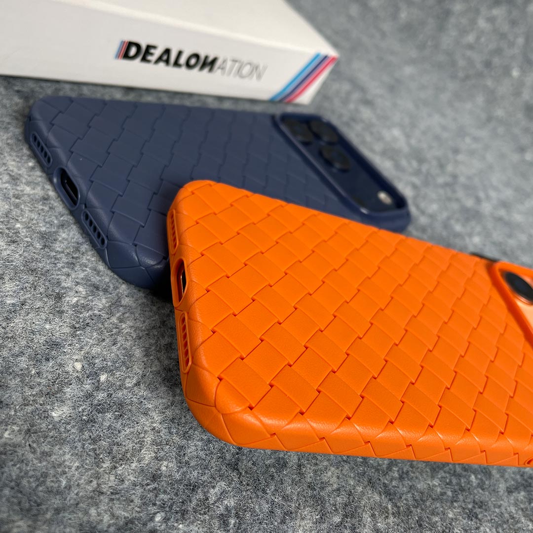 Bttega Vneta Weaving Style Case - Image 12