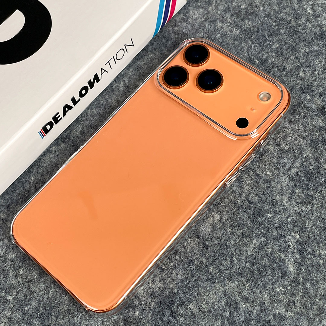 Crystal Clear Anti-Yellowing Hard Case - Image 3