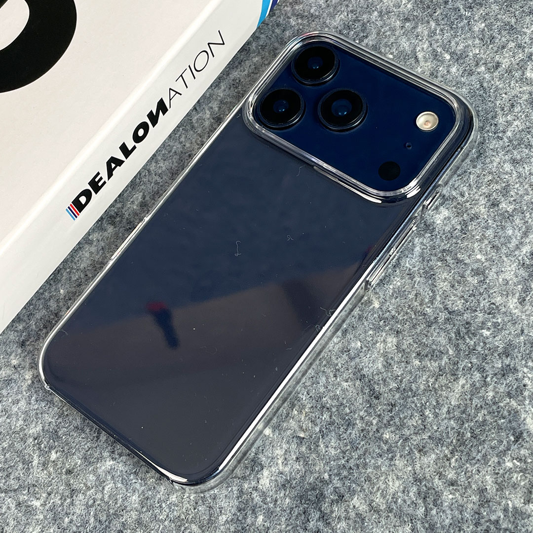 Crystal Clear Anti-Yellowing Hard Case - Image 4