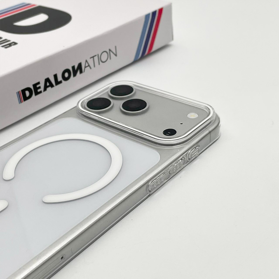 Crystal Clear MagSafe Case - Image 20