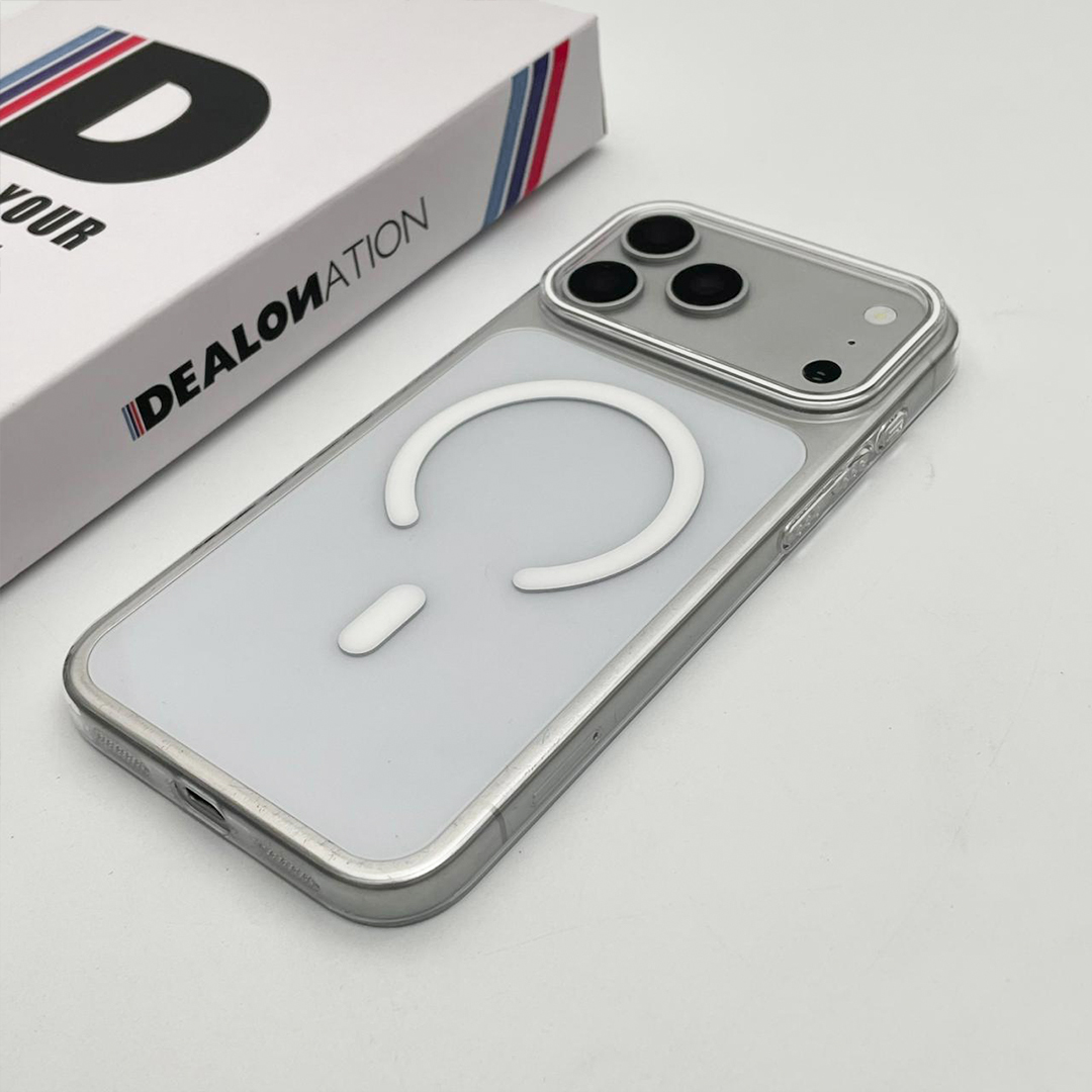 Crystal Clear MagSafe Case - Image 21