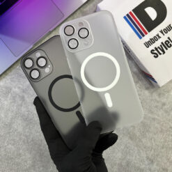 Alternative view of UltraSlim Frosted Clear MagSafe Case