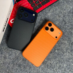 Alternative view of AirCarbonX SideGrip Slim Case