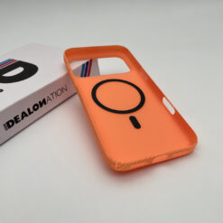 Alternative view of Thinnest Carbon Fiber Polycarbonate Wireless Charging Case