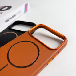 Alternative view of Velora MagSafe Leather Case