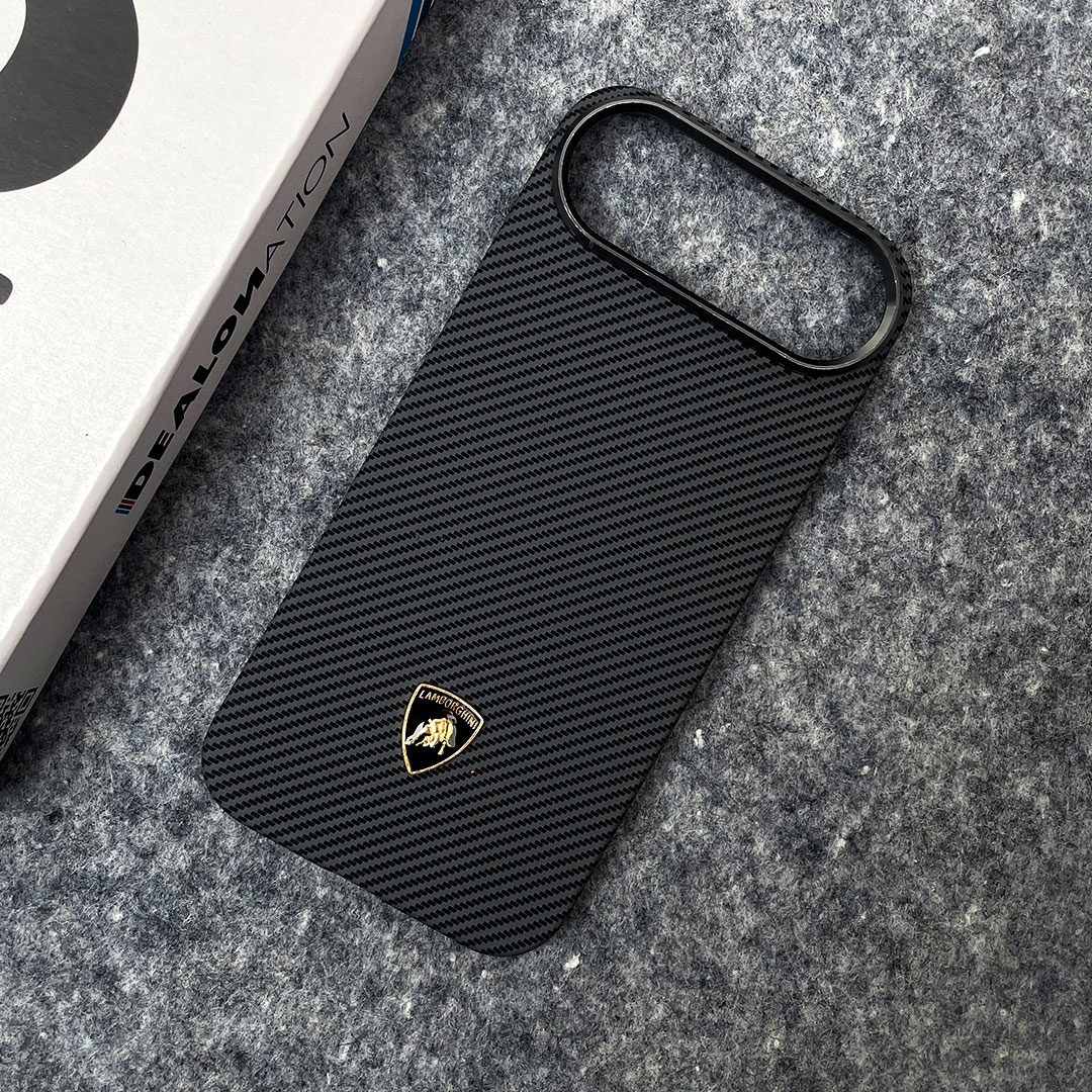 Lambo CarbonF Slim Fit Case - Image 6