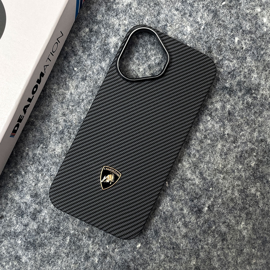 Lambo CarbonF Slim Fit Case - Image 7