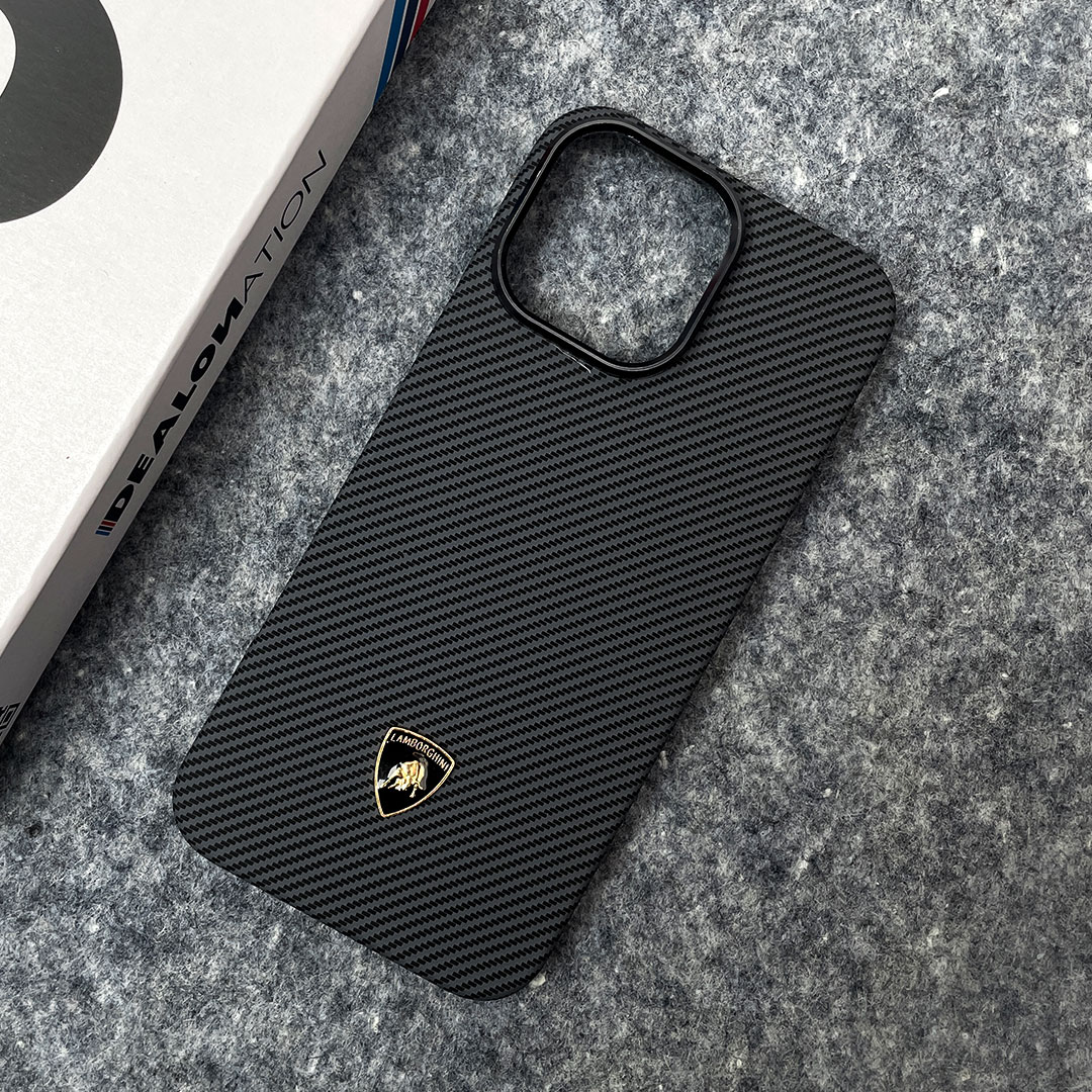 Lambo CarbonF Slim Fit Case - Image 9