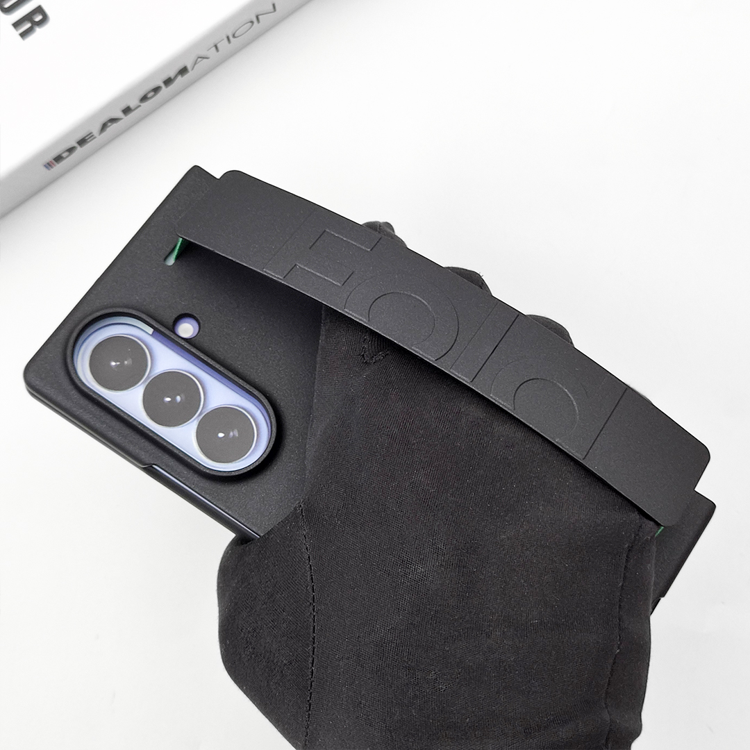 Signature Strap – Matte Black PC Case - Image 2