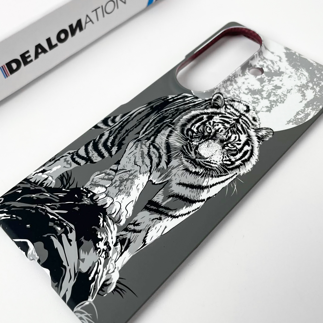 Furious Tiger- Glow in Dark Magsafe Case - Image 3
