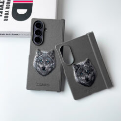 Santa Barbara – Alpha Grey Wolf Embroidered Case