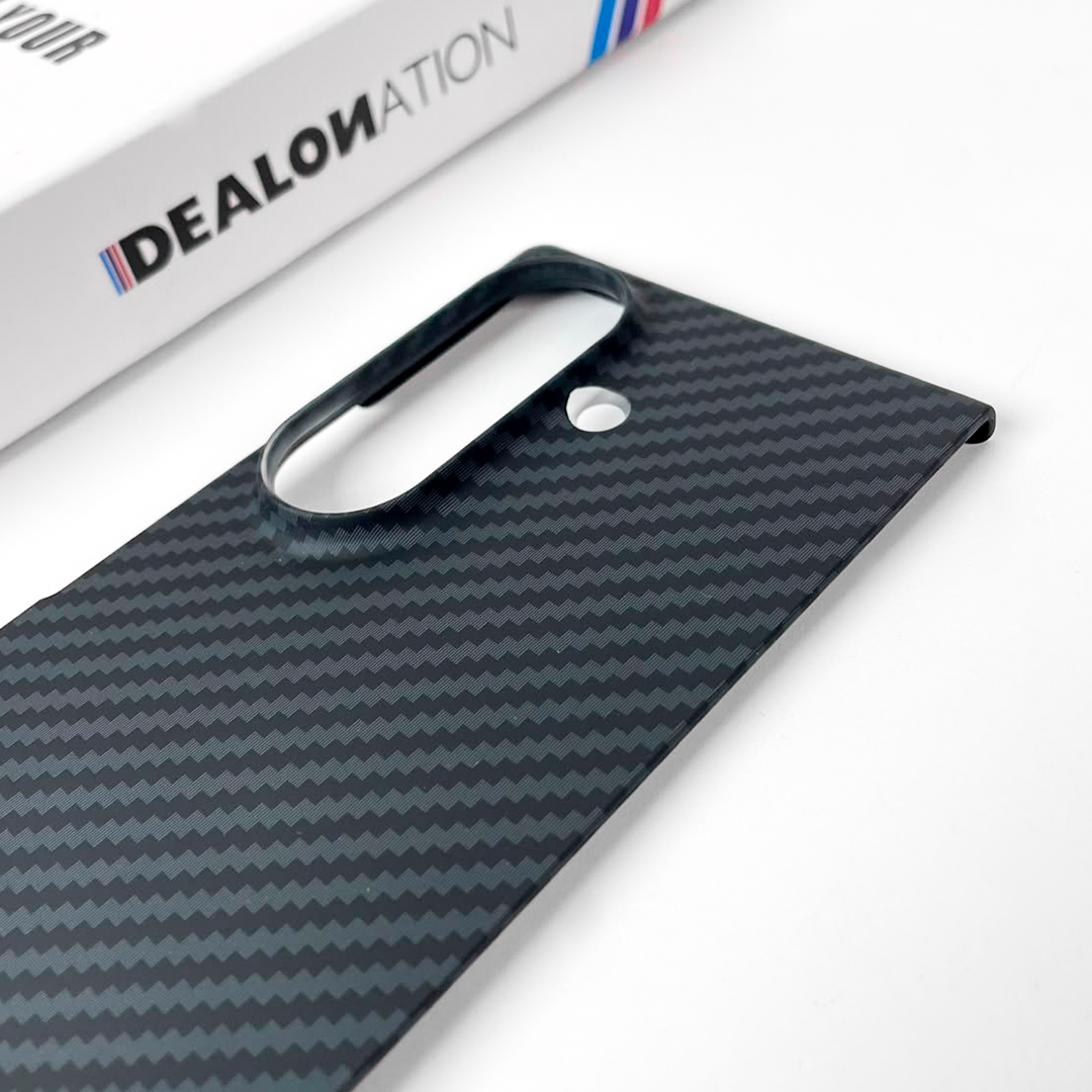 Ultra Thin Carbon Fiber MagSafe Case- Fold8 Ultra - Image 5