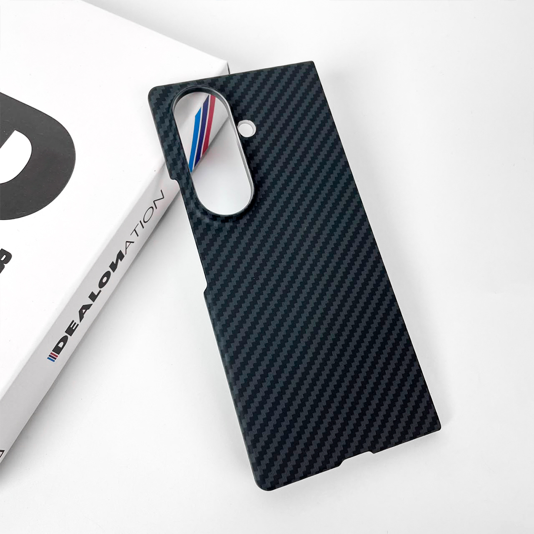 Ultra Thin Carbon Fiber MagSafe Case- Fold8 Ultra - Image 2