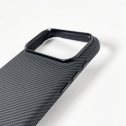 MUVTECH CarbonSlim MagSafe Case - Image 5