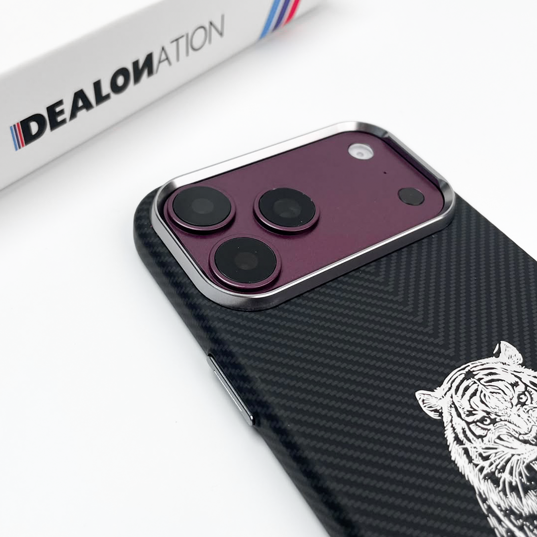 TIGERFURY Carbon MagSafe Case - Image 10